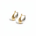 Aretes Mi tienda 2 de diseño orgánico en forma de doble gota con acabado bicolor en tonos oro y plata pulidos.